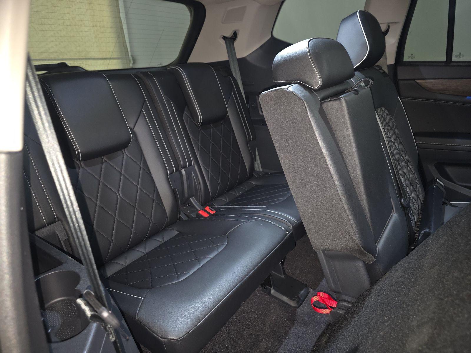 2024 Volkswagen Atlas 2.0T SEL Premium R-Line AWD