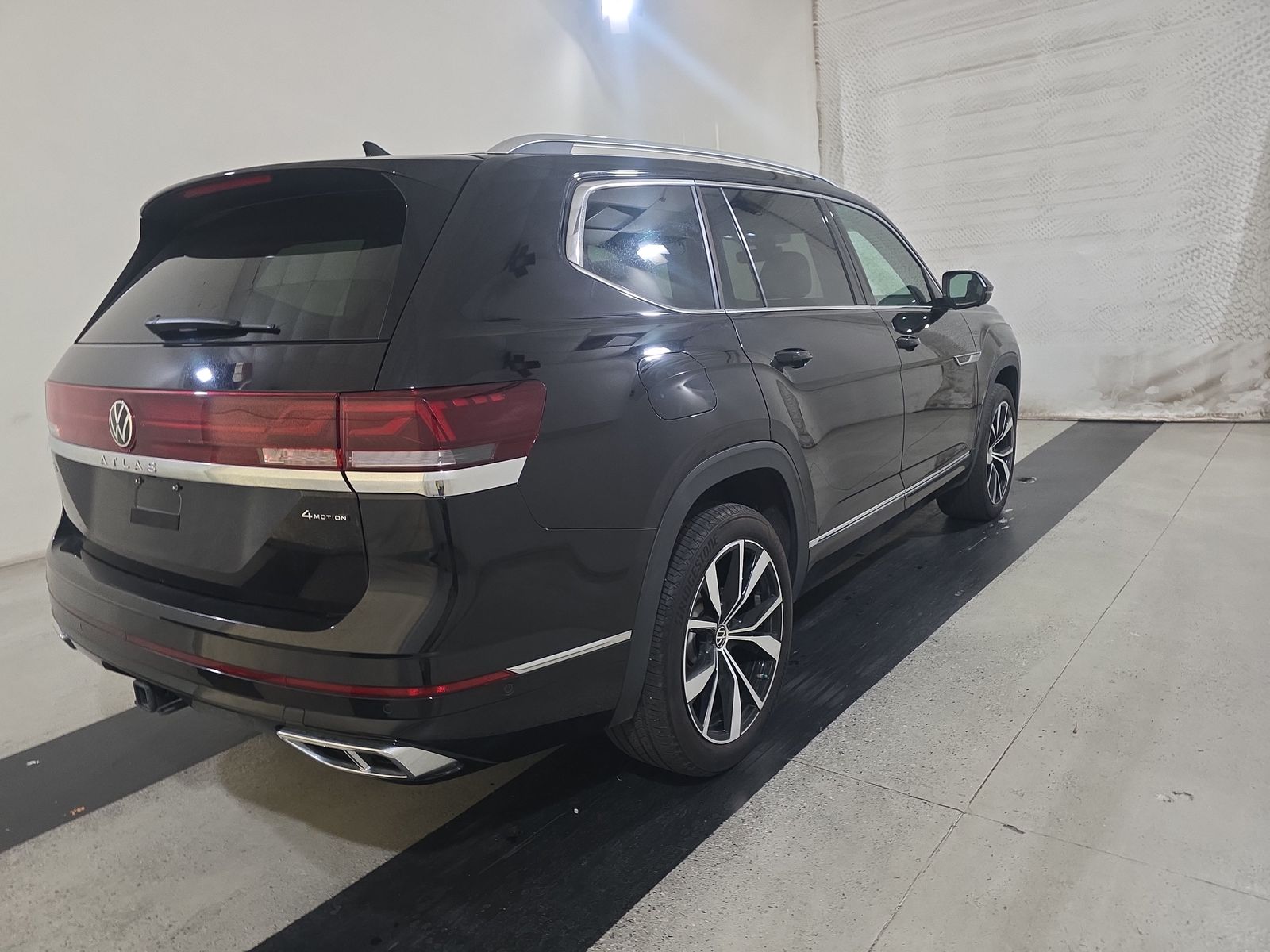 2024 Volkswagen Atlas 2.0T SEL Premium R-Line AWD