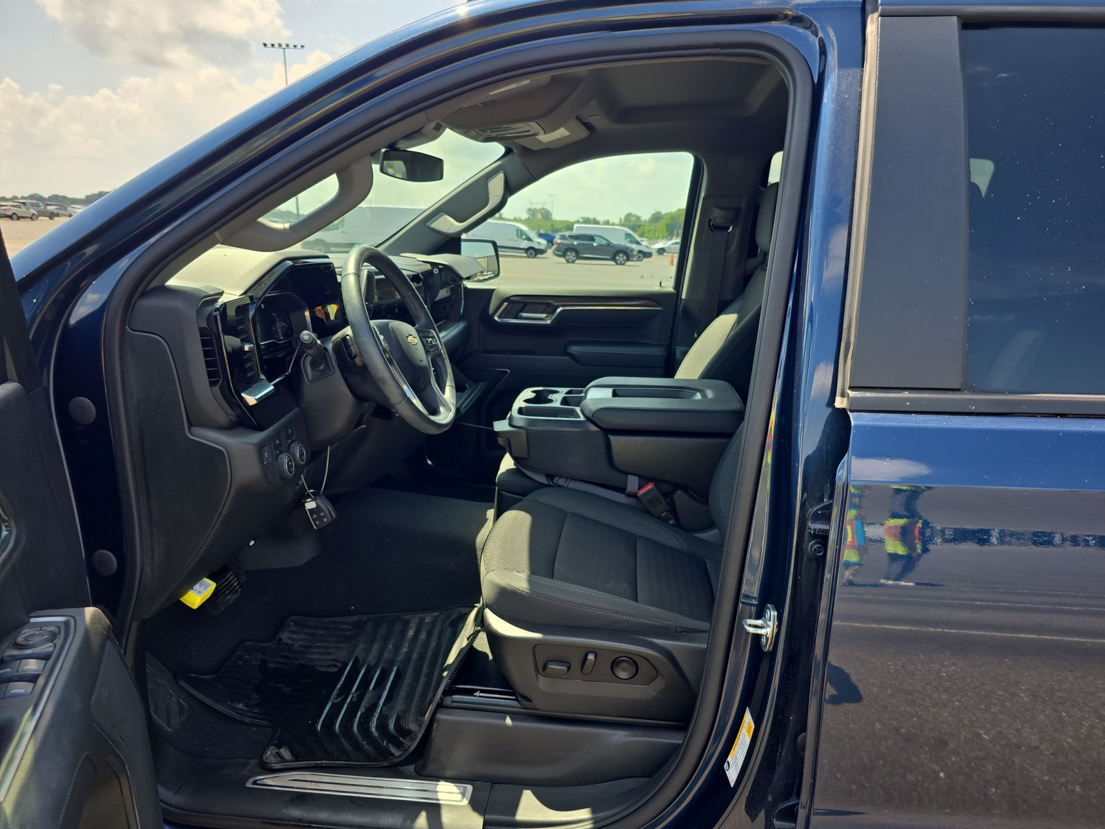 2023 Chevrolet Silverado 1500 LT AWD