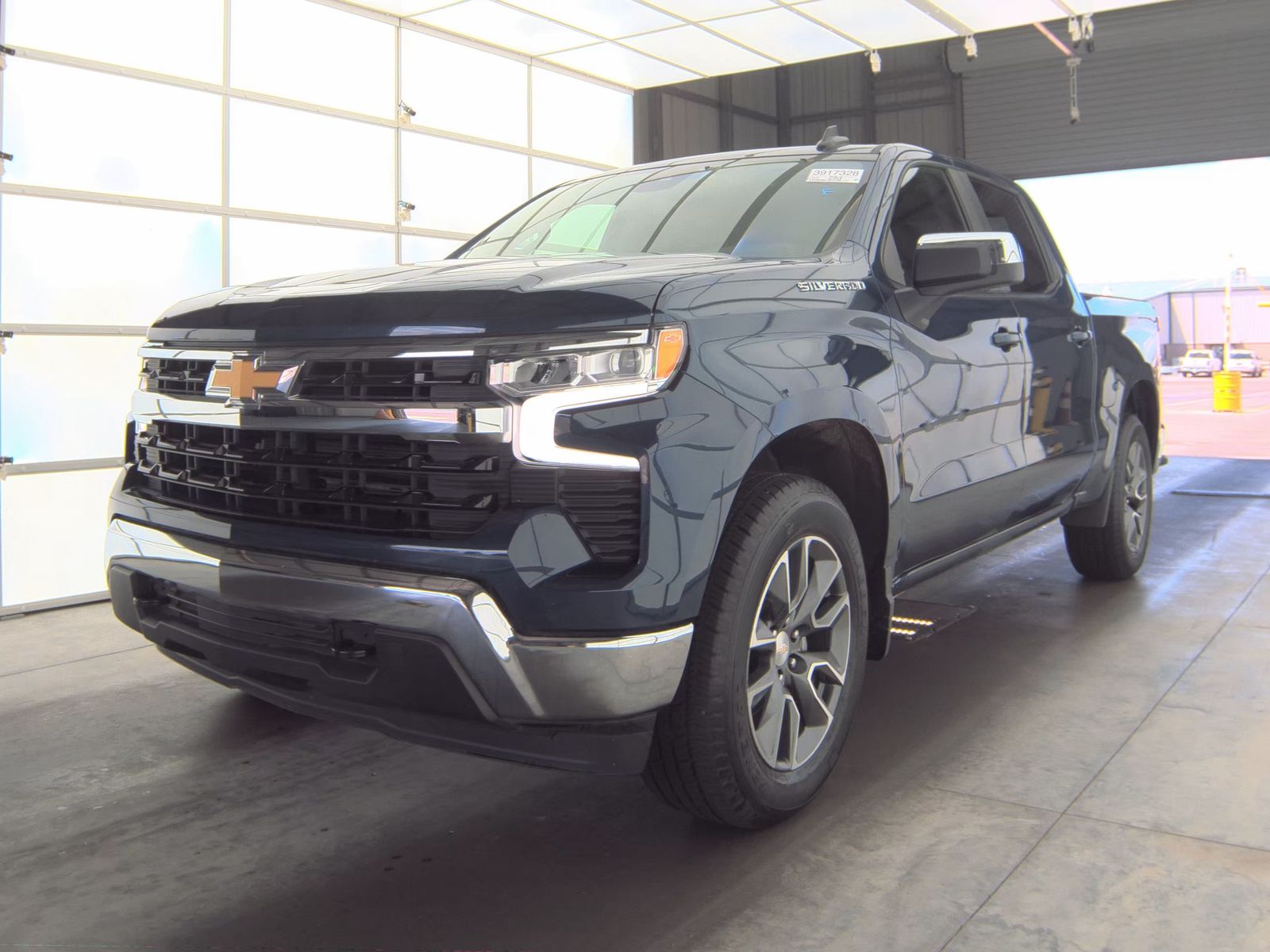 2023 Chevrolet Silverado 1500 LT AWD