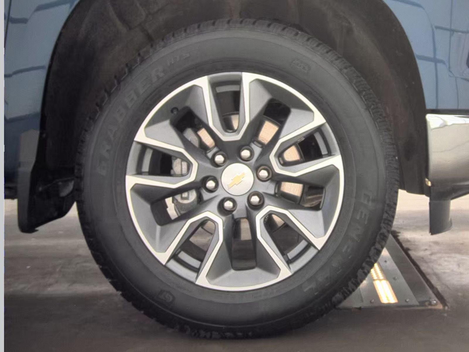 2023 Chevrolet Silverado 1500 LT AWD