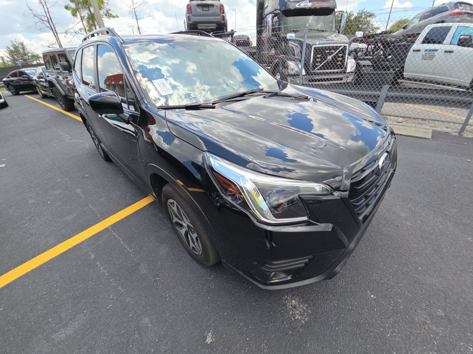 2023 Subaru Forester Premium AWD