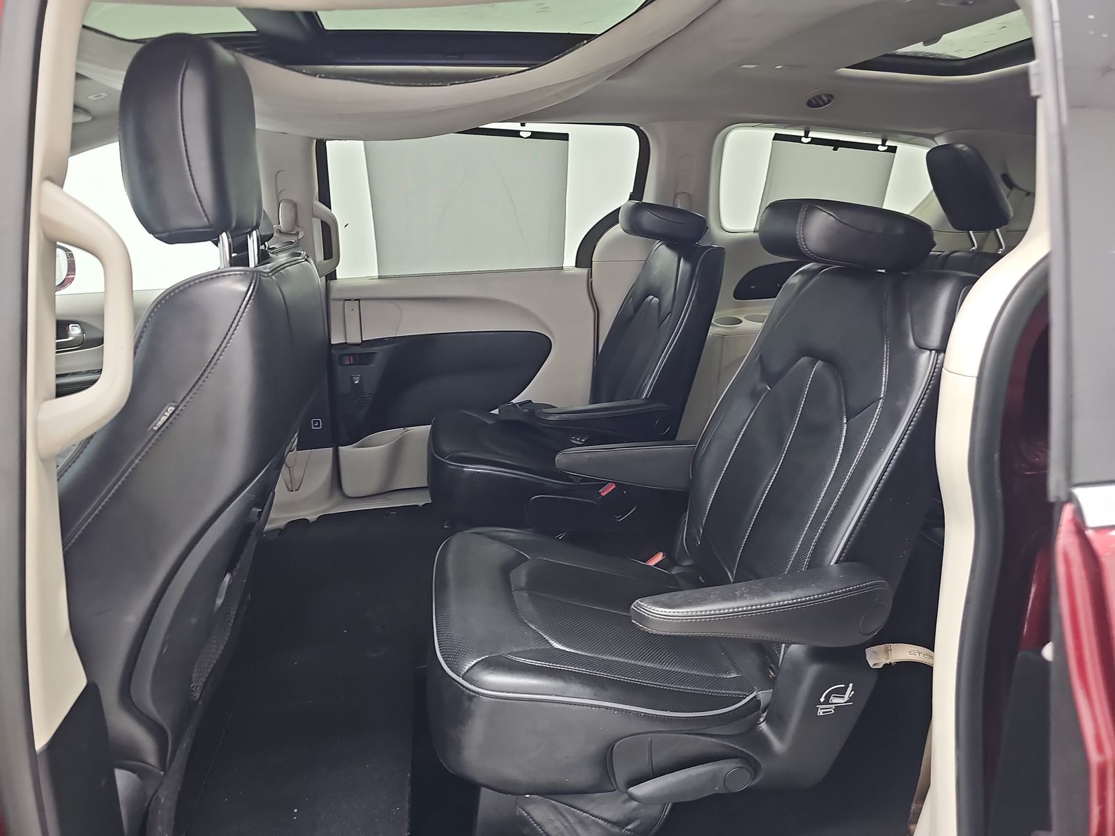2018 Chrysler Pacifica Limited FWD