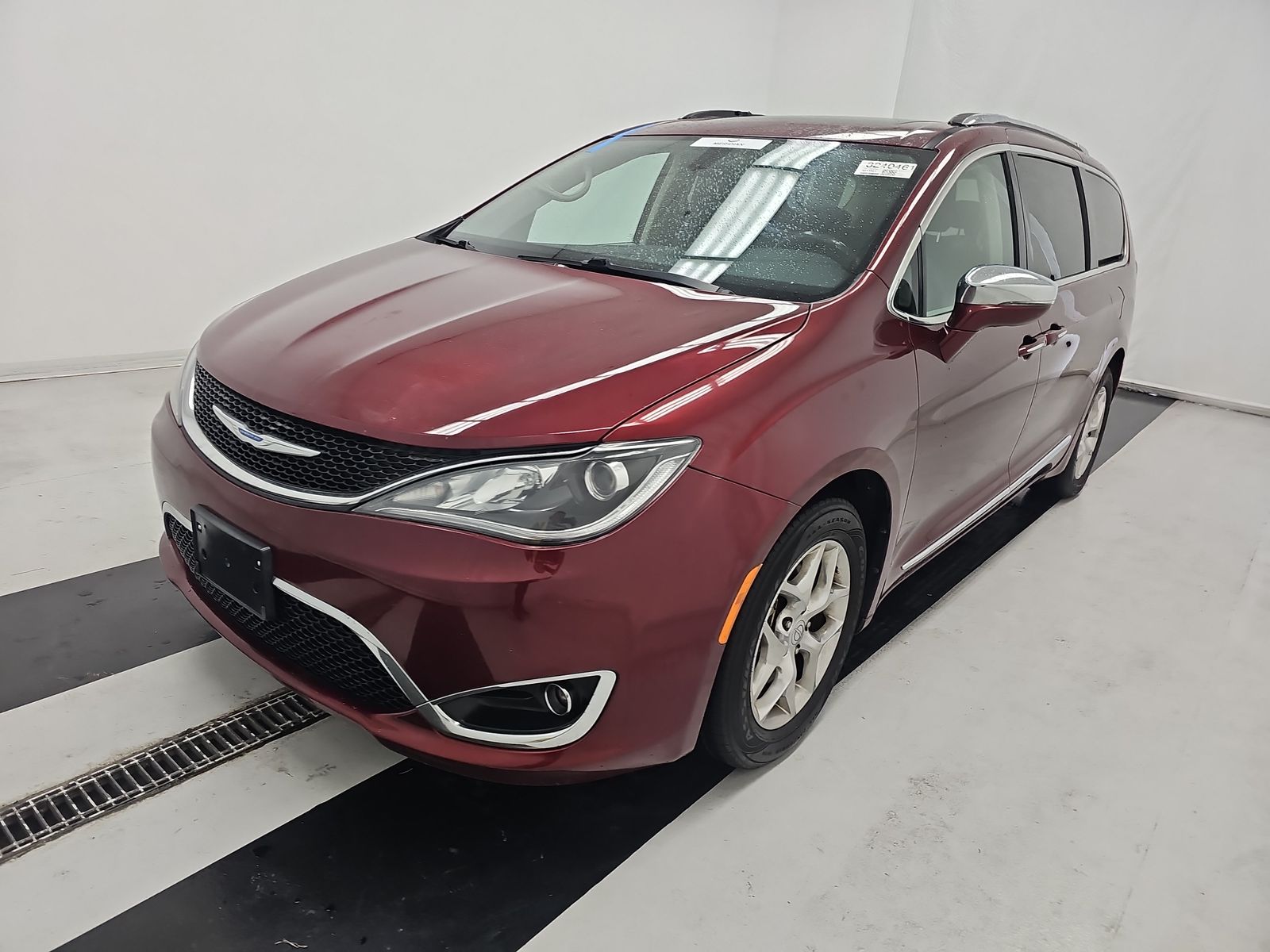 2018 Chrysler Pacifica Limited FWD