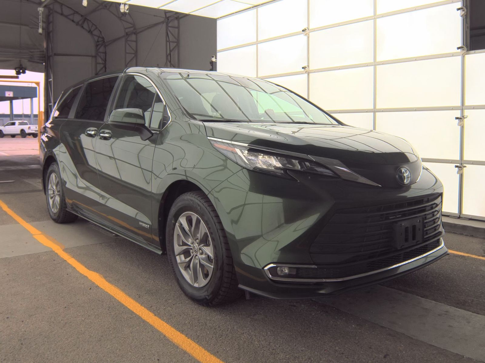 2021 Toyota Sienna XLE AWD