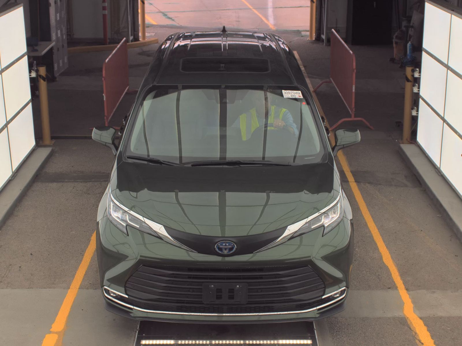 2021 Toyota Sienna XLE AWD