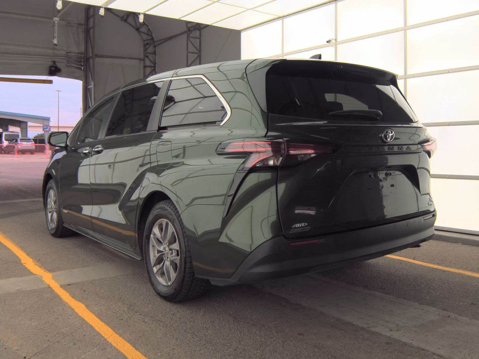 2021 Toyota Sienna XLE AWD