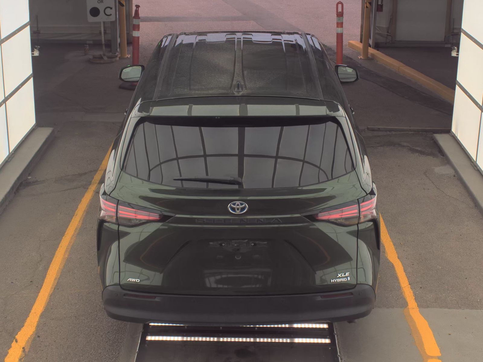 2021 Toyota Sienna XLE AWD