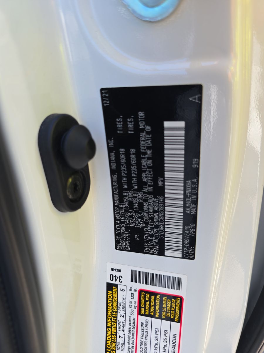 2022 Toyota Sienna XLE FWD