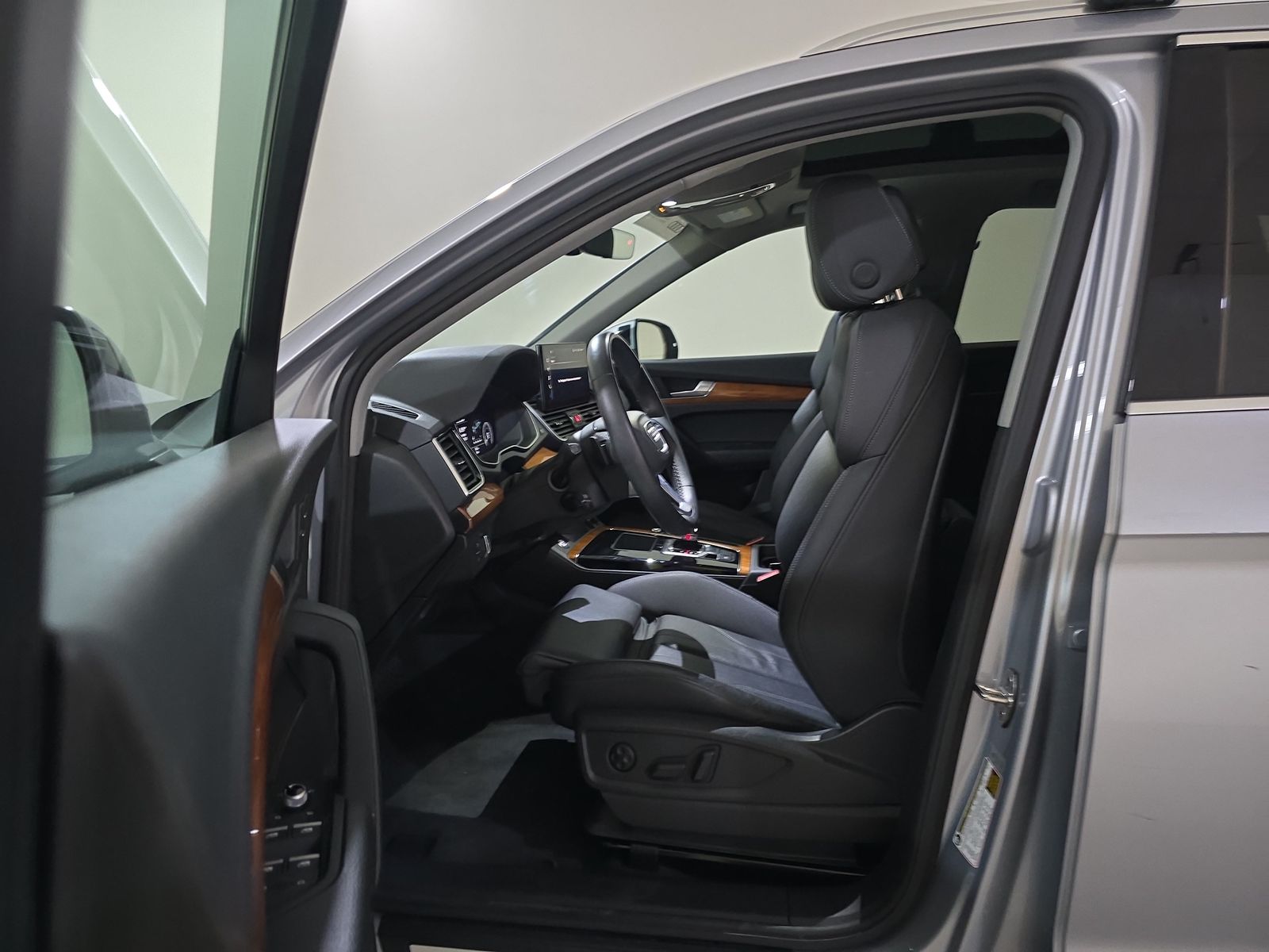 2023 Audi Q5 e Plug-In Hybrid S line Premium AWD