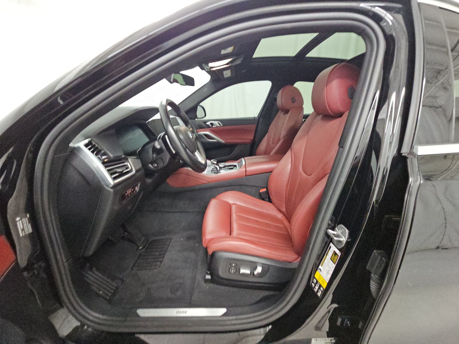 2022 BMW X6 xDrive40i AWD