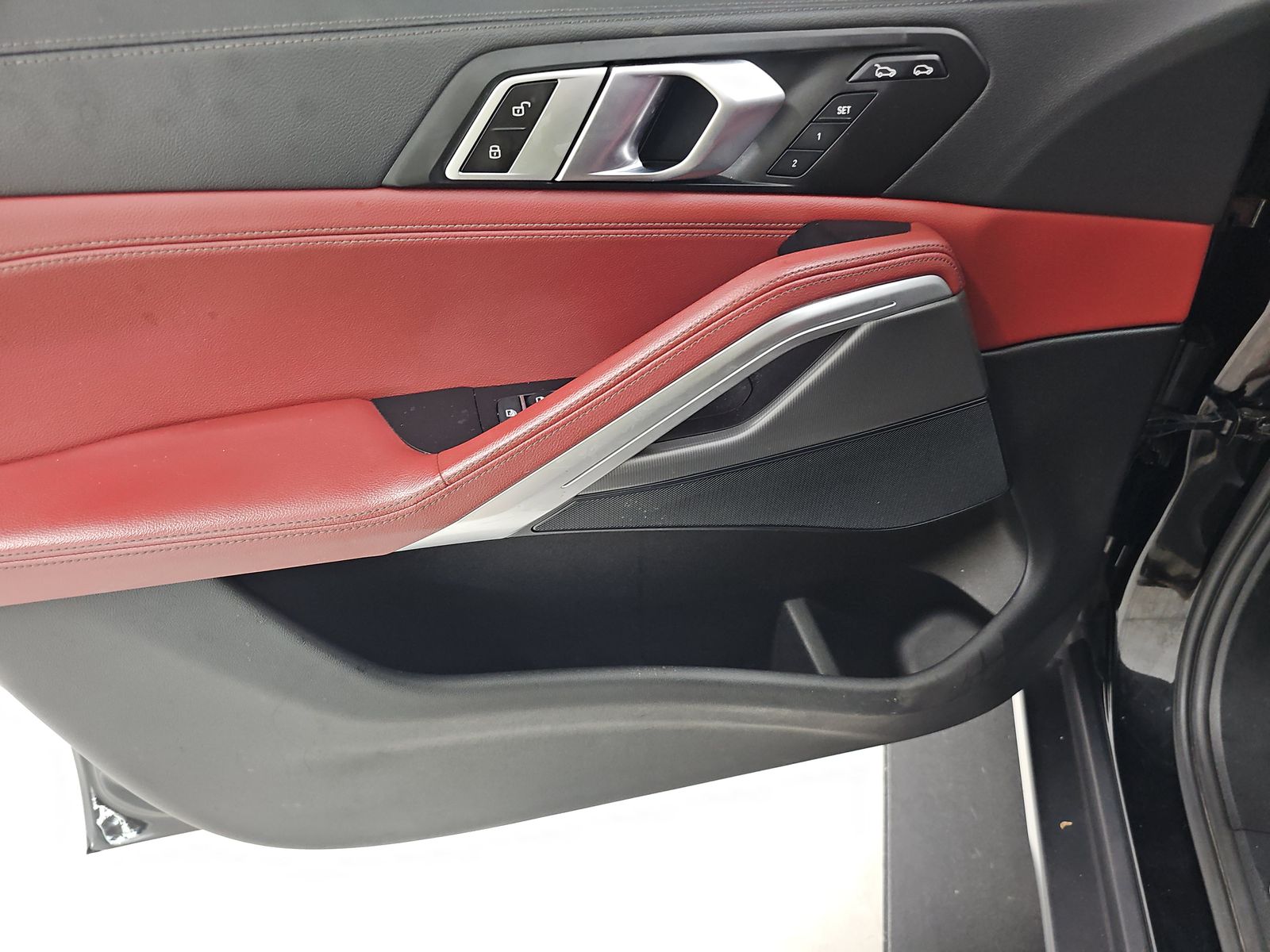 2022 BMW X6 xDrive40i AWD