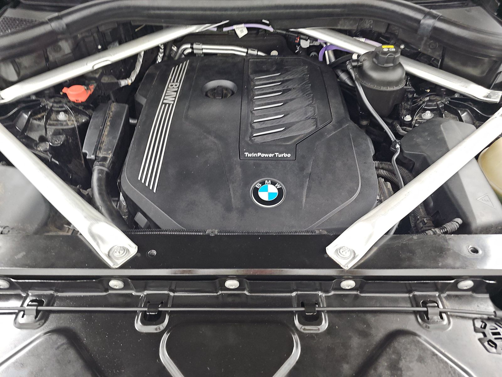 2022 BMW X6 xDrive40i AWD