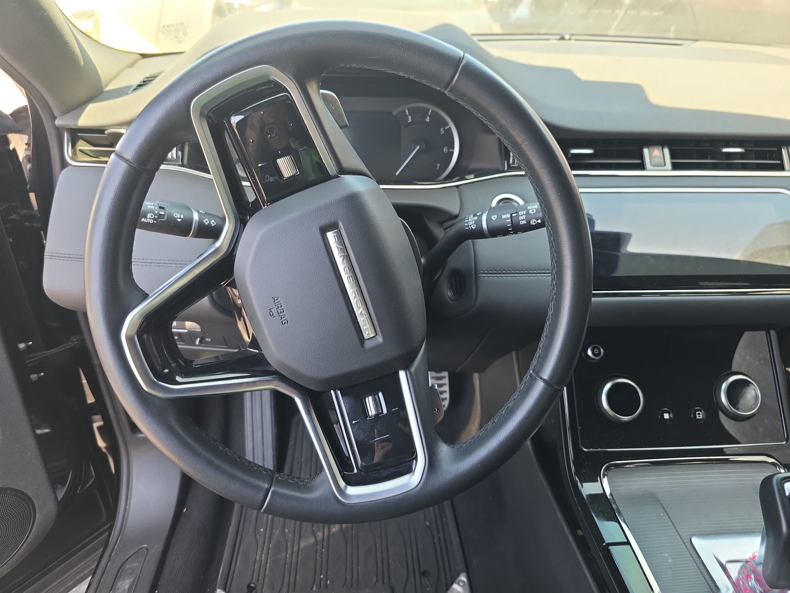 2023 Land Rover Range Rover Evoque R-Dynamic SE AWD