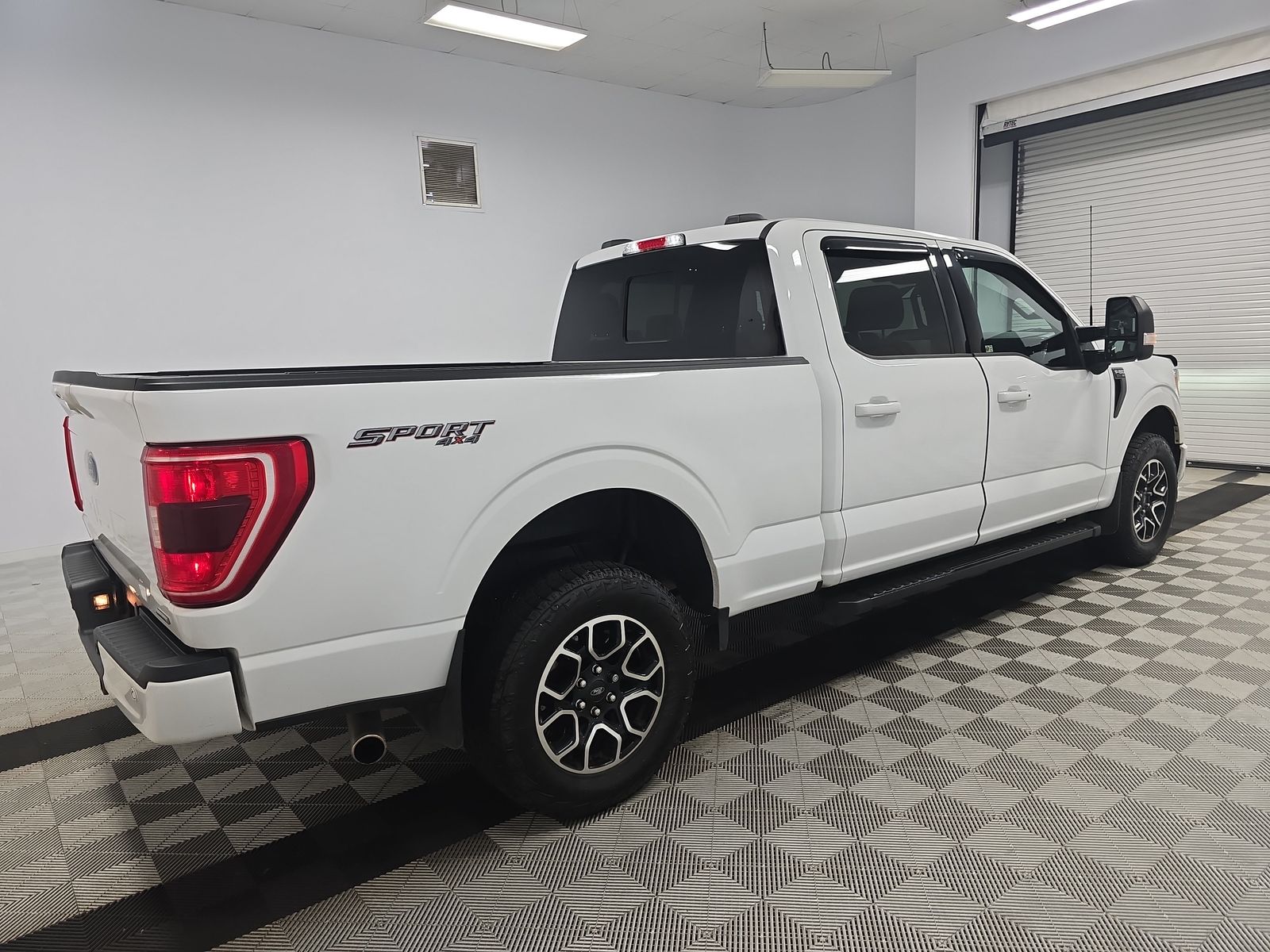 2023 Ford F-150 XLT AWD