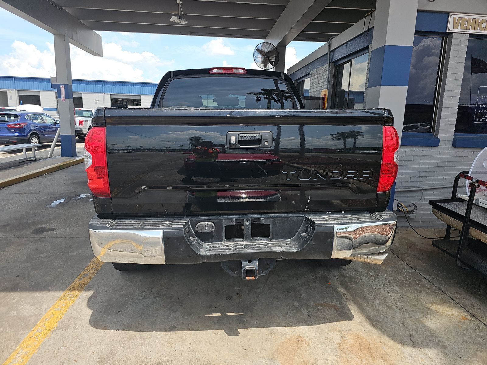 2017 Toyota Tundra Limited FWD