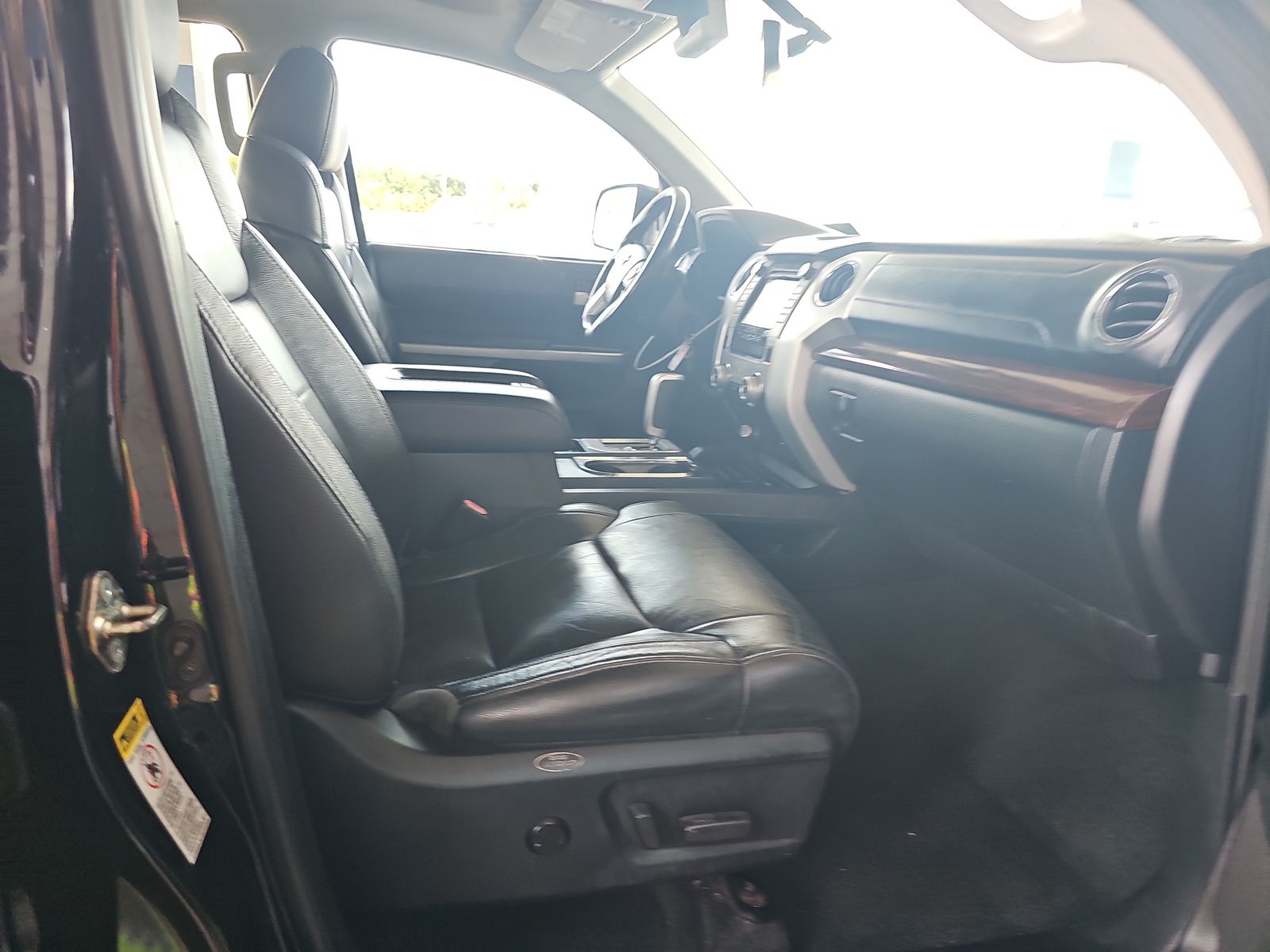 2017 Toyota Tundra Limited FWD