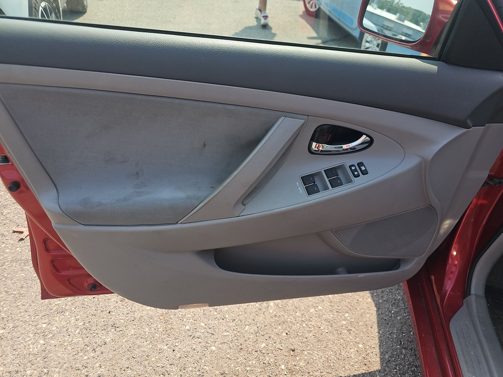 2011 Toyota Camry LE FWD