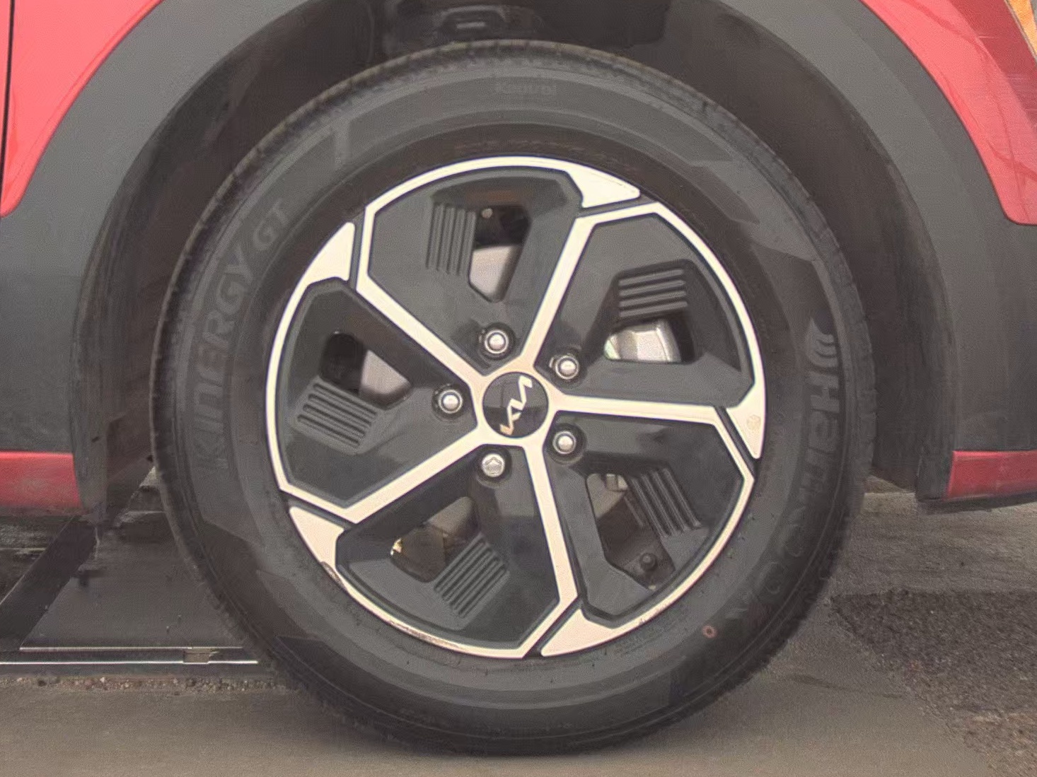 2024 Kia Niro EX FWD