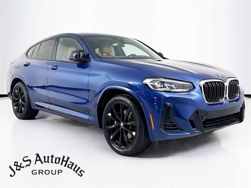 2022 BMW X4 M40i AWD