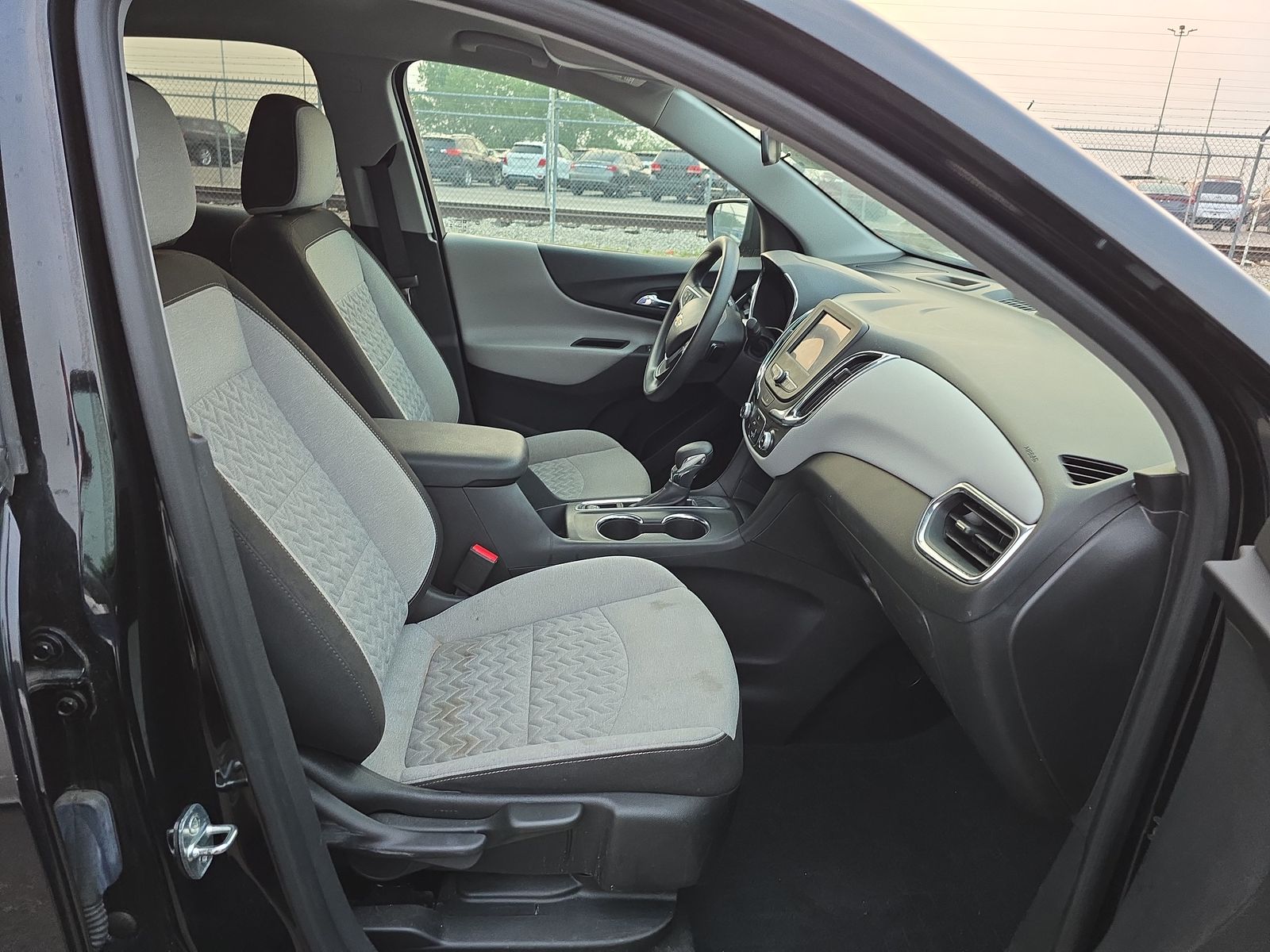 2023 Chevrolet Equinox LS FWD