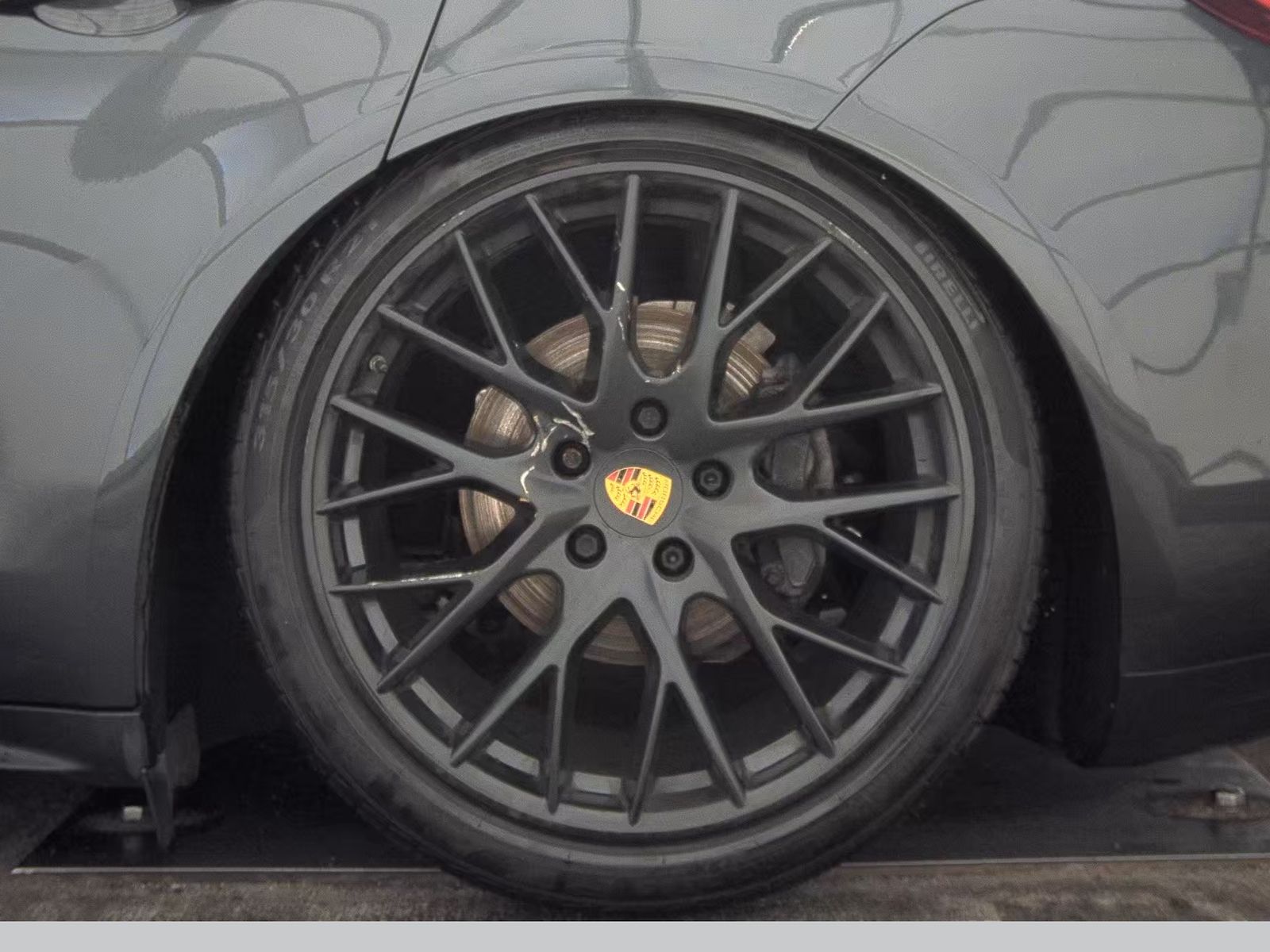 2017 Porsche Panamera Base RWD