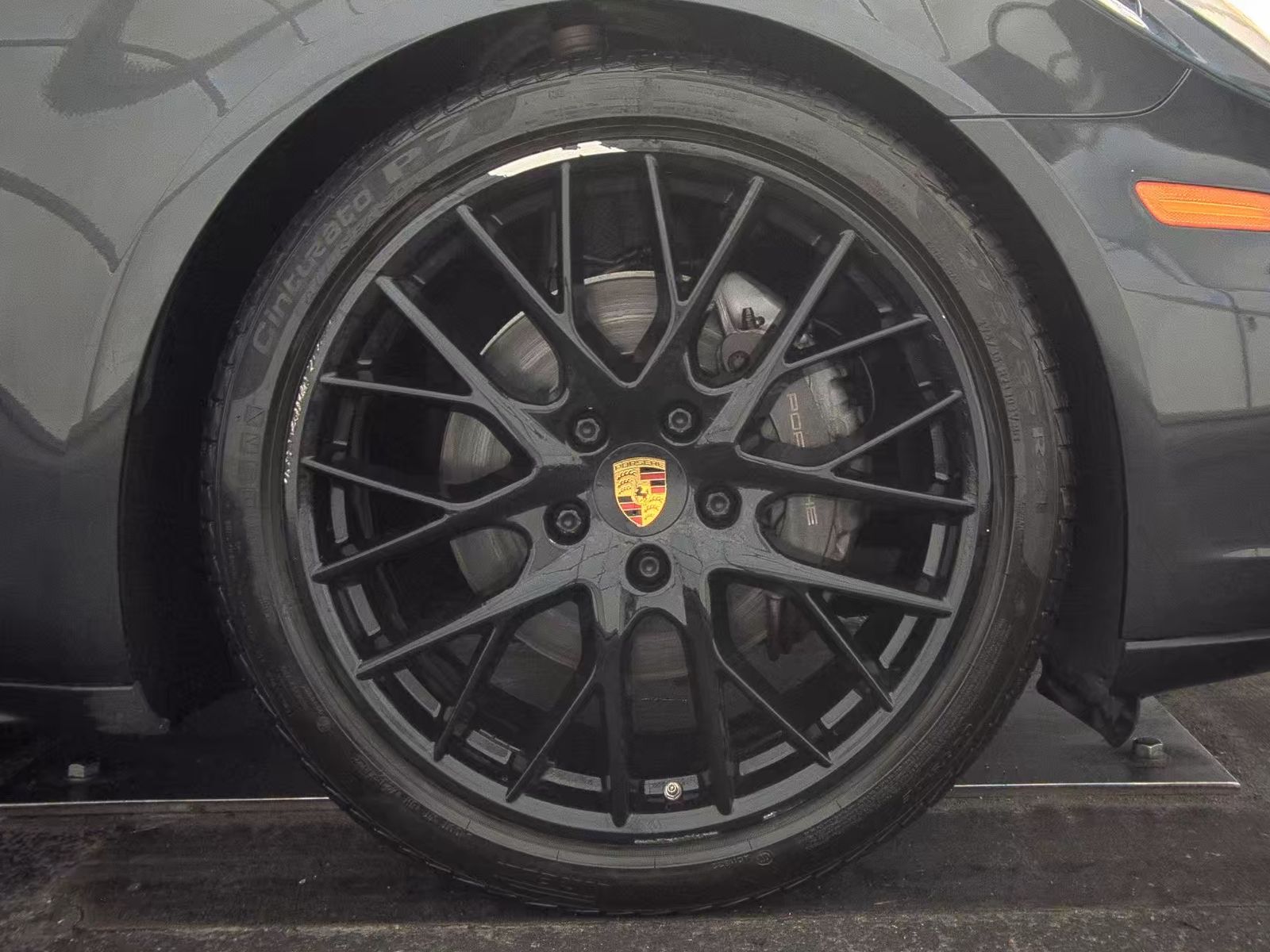 2017 Porsche Panamera Base RWD