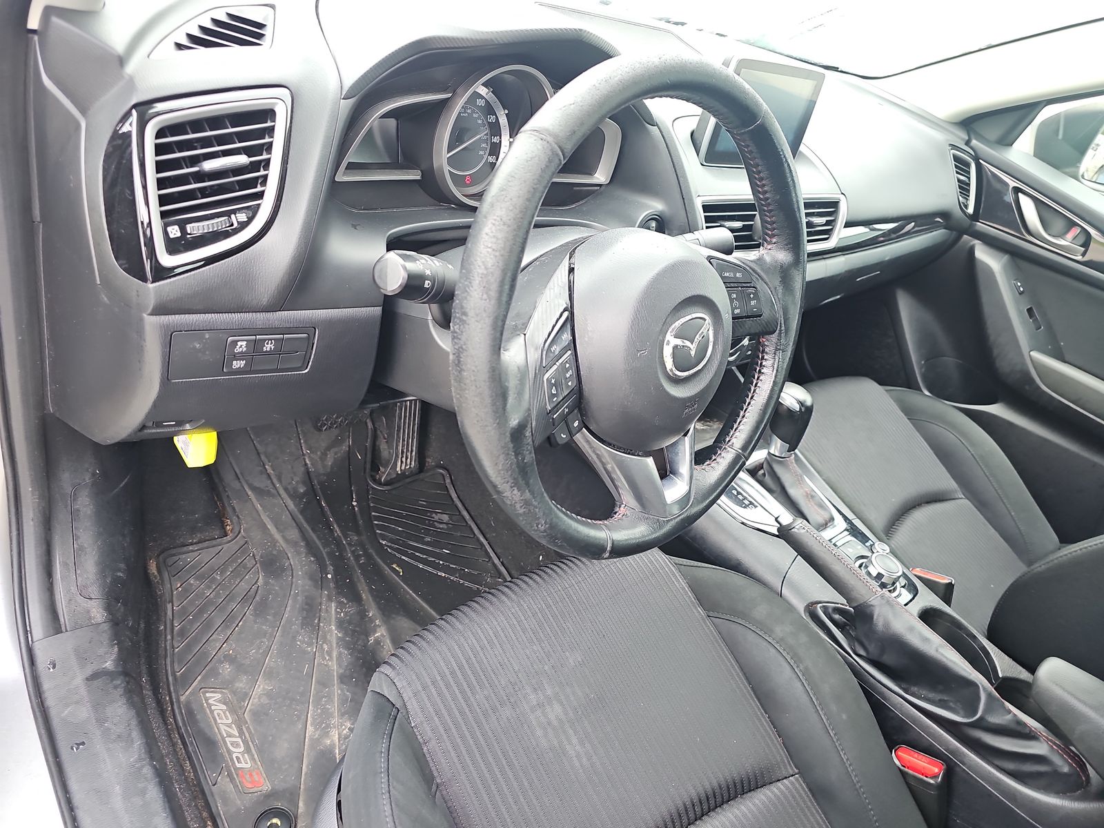 2015 MAZDA MAZDA3 i Touring FWD