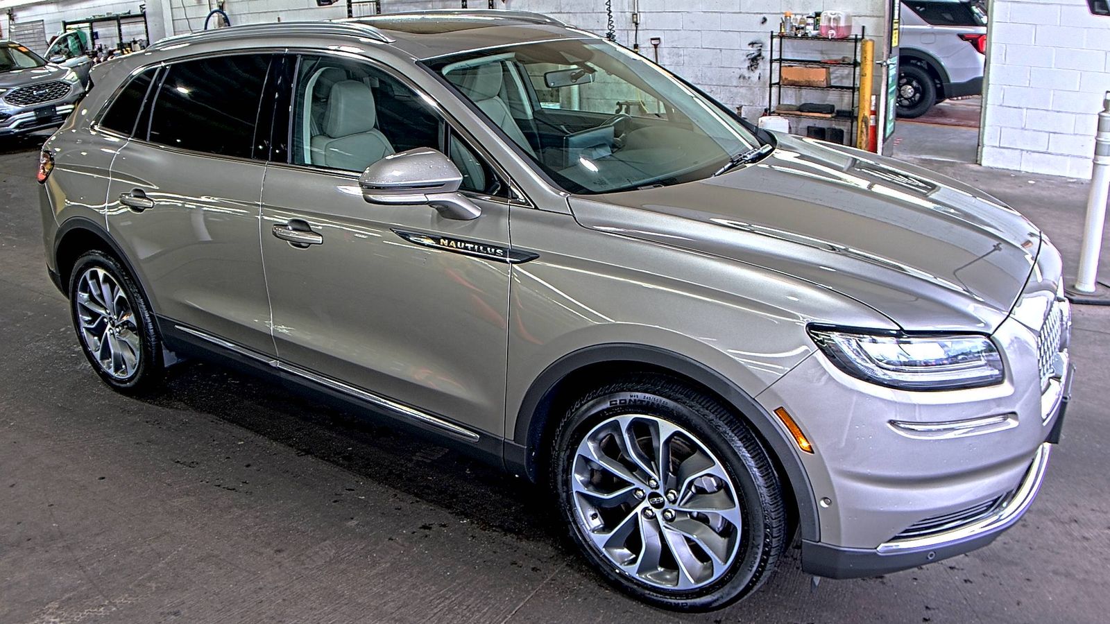 2023 Lincoln Nautilus Reserve AWD