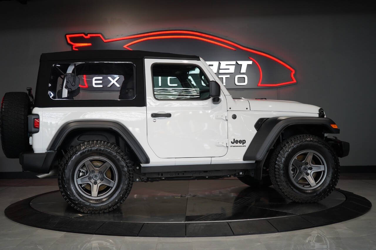 Jeep Wrangler 2 Door Sport снимка Jeep Wrangler 2 Door Sport