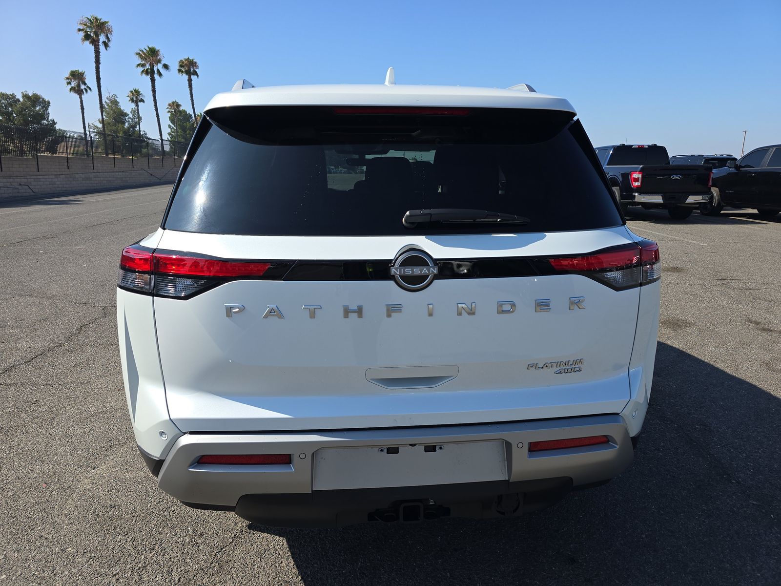 2025 Nissan Pathfinder Platinum AWD