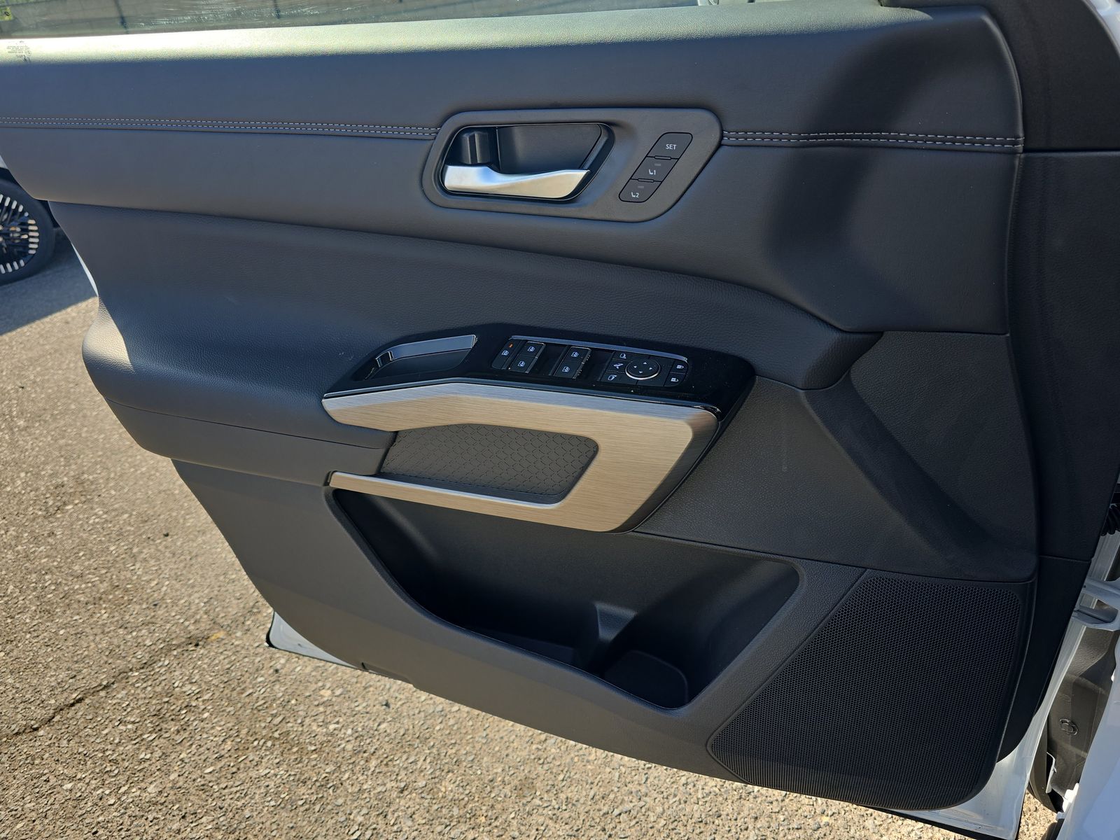 2025 Nissan Pathfinder Platinum AWD