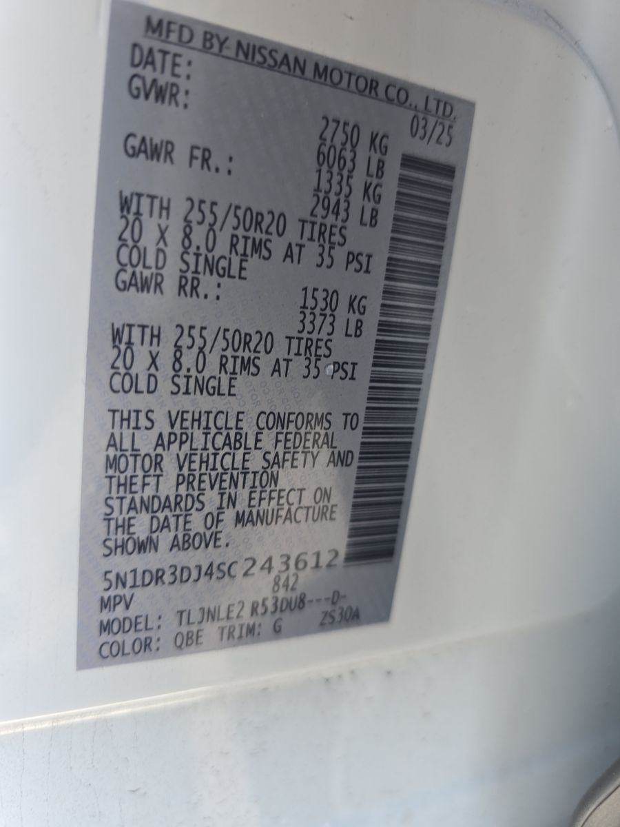 2025 Nissan Pathfinder Platinum AWD