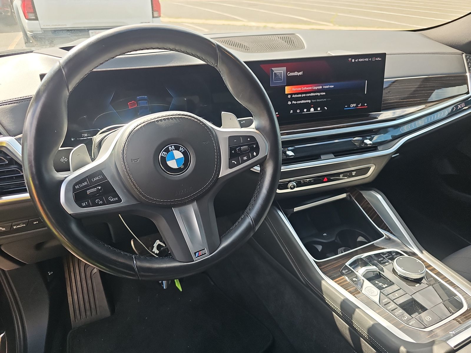 2025 BMW X6 xDrive40i AWD