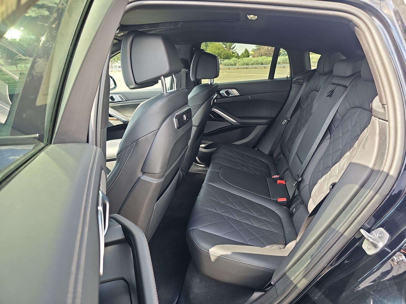 2025 BMW X6 xDrive40i AWD