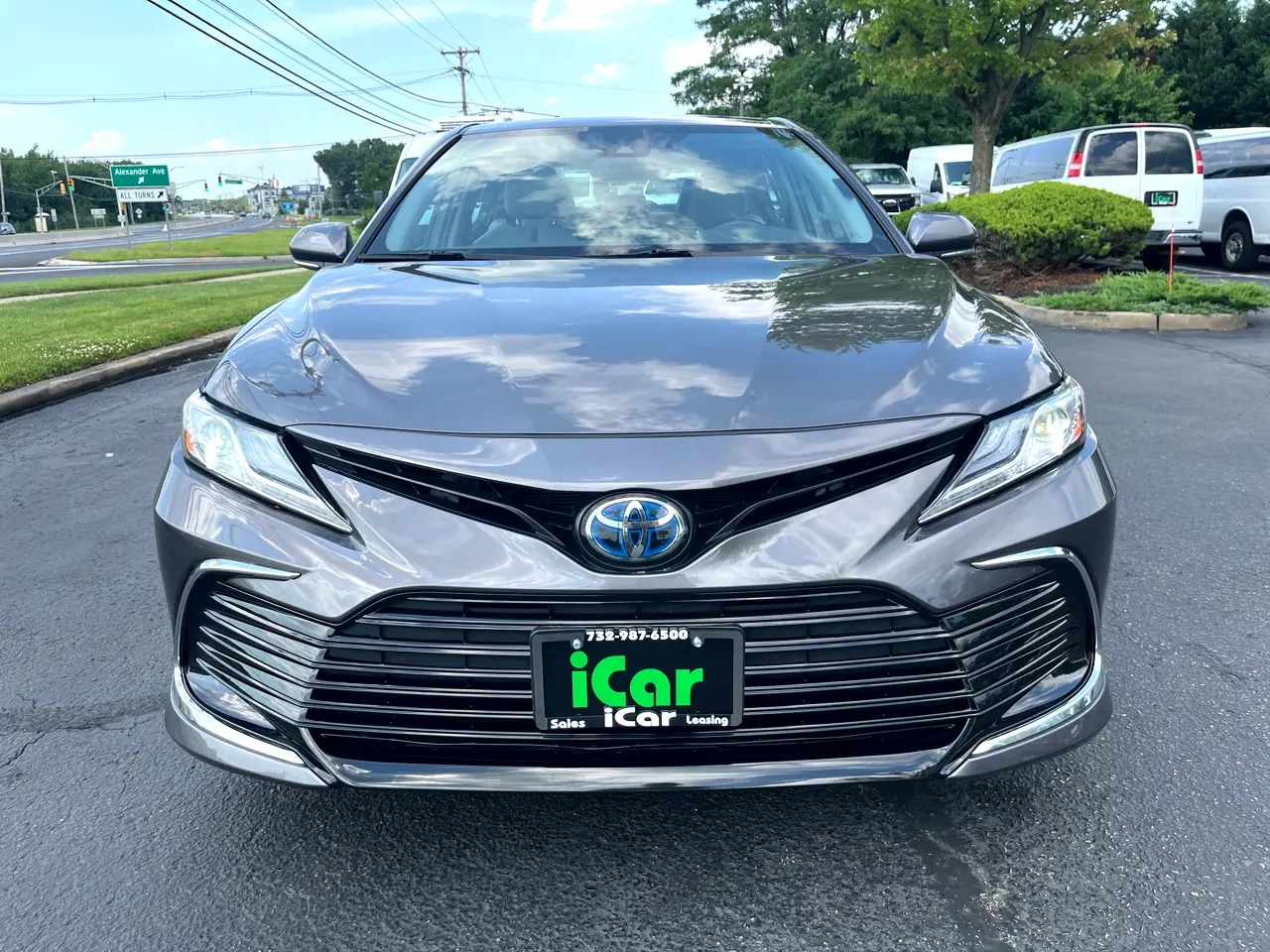 2023 Toyota Camry Hybrid XLE FWD