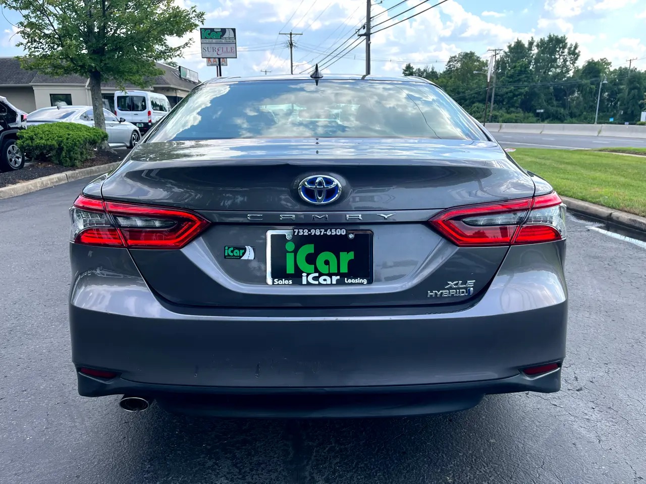 2023 Toyota Camry Hybrid XLE FWD