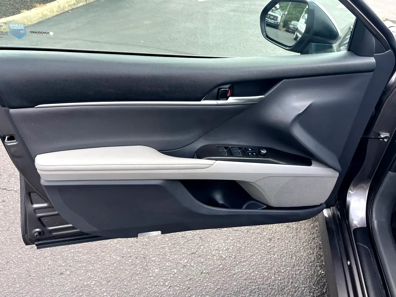 2023 Toyota Camry Hybrid XLE FWD