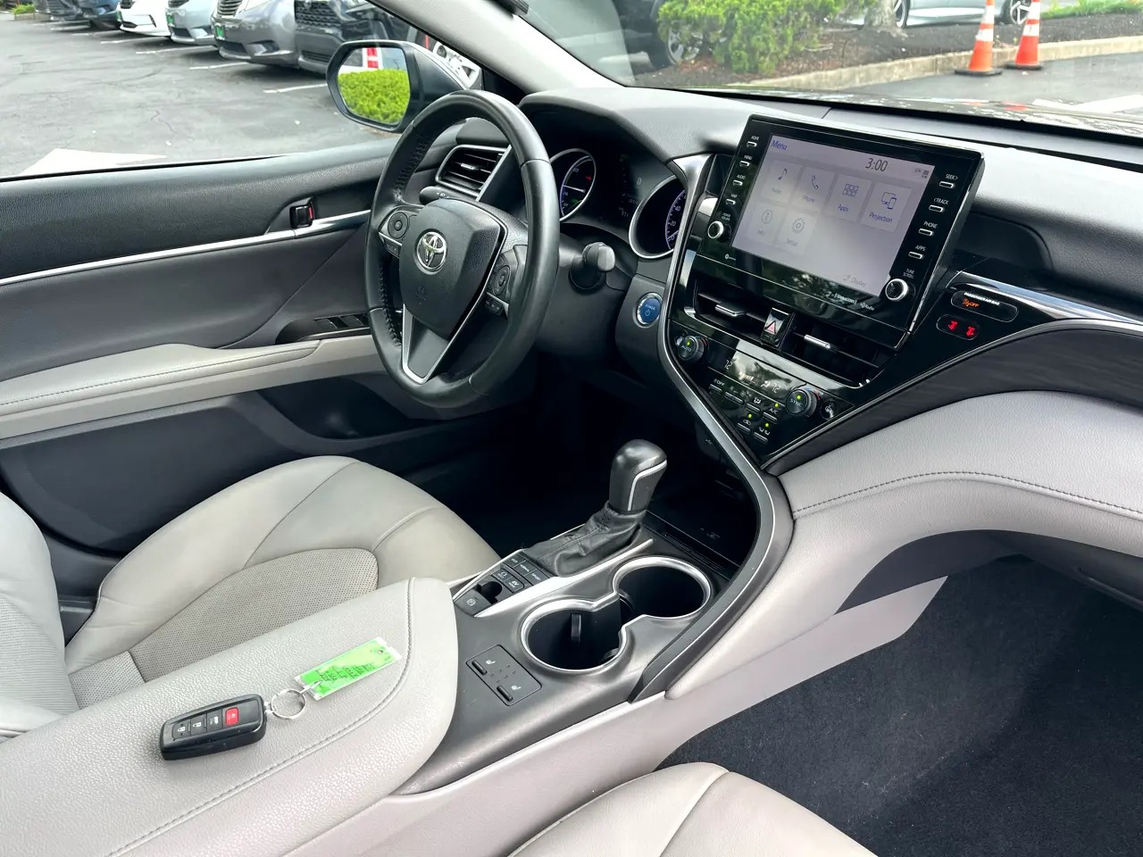 2023 Toyota Camry Hybrid XLE FWD