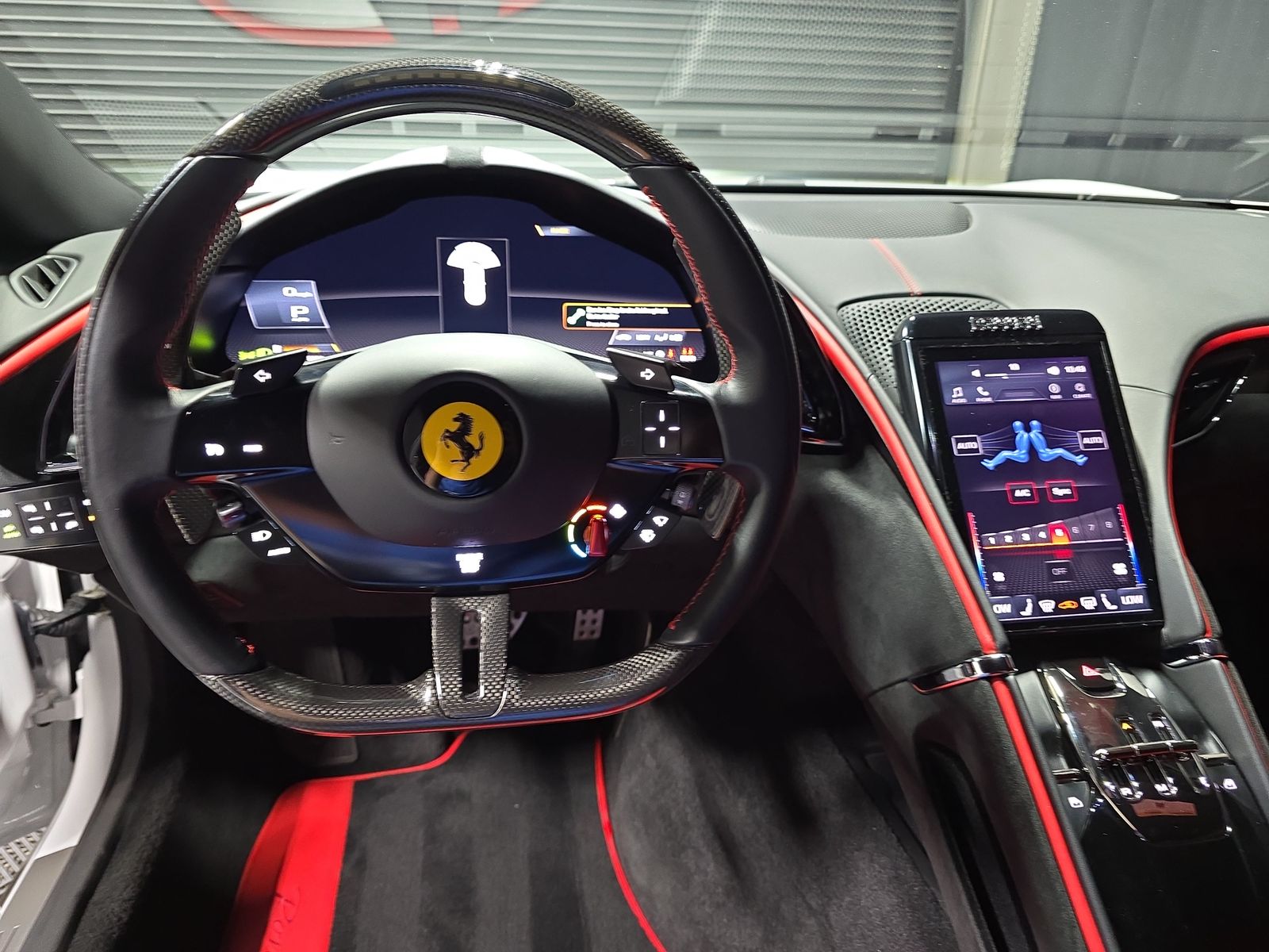 2023 Ferrari Roma Base RWD