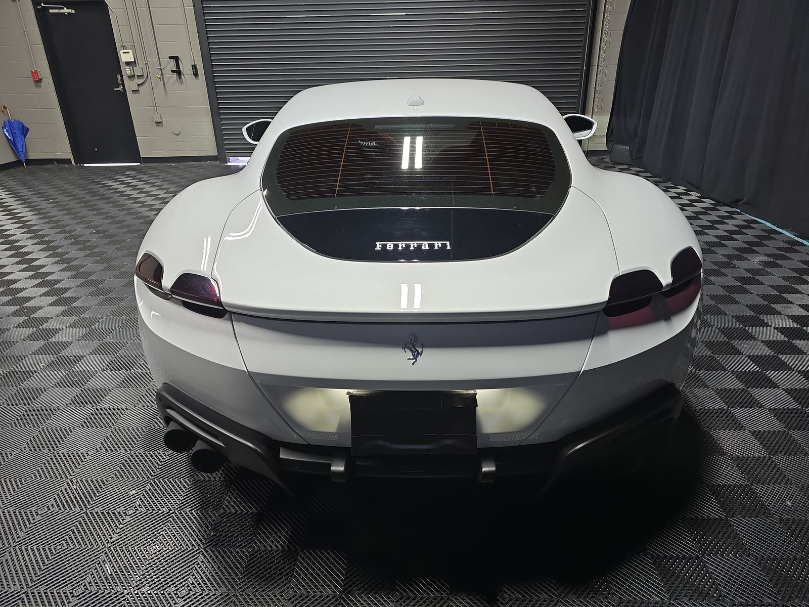 2023 Ferrari Roma Base RWD