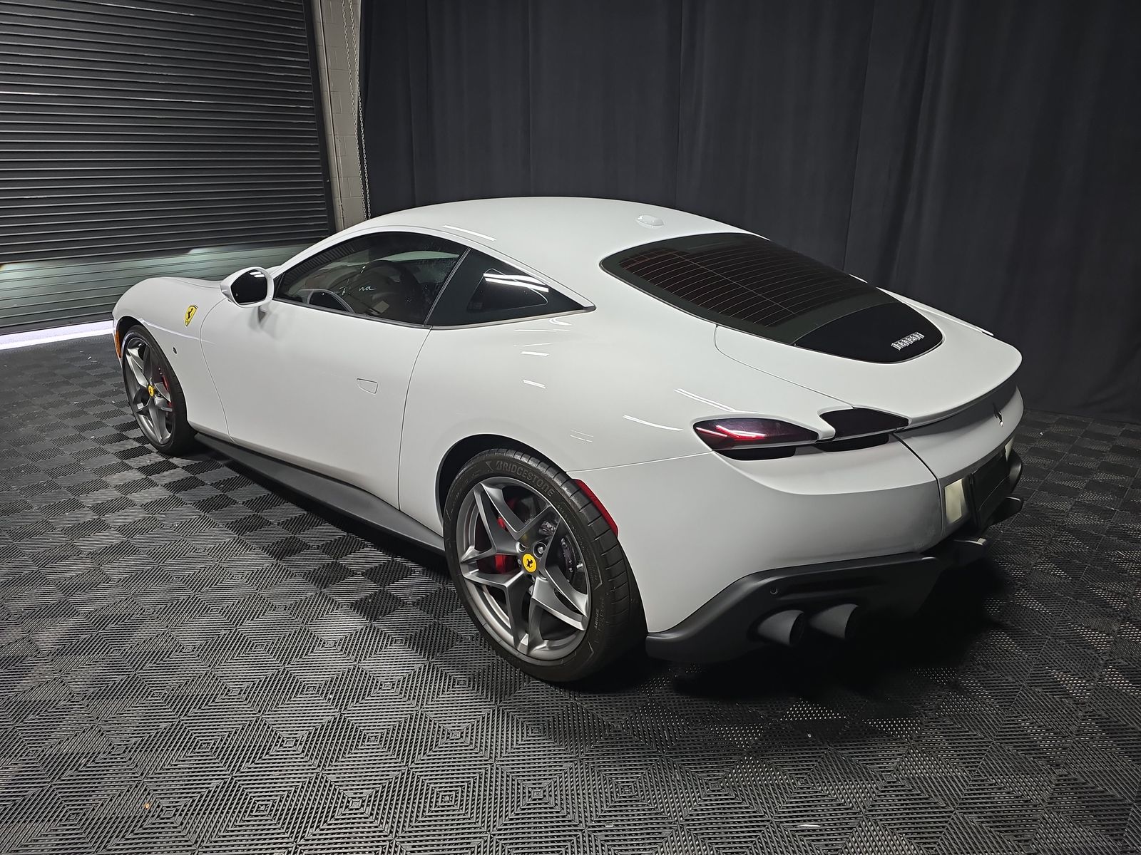 2023 Ferrari Roma Base RWD