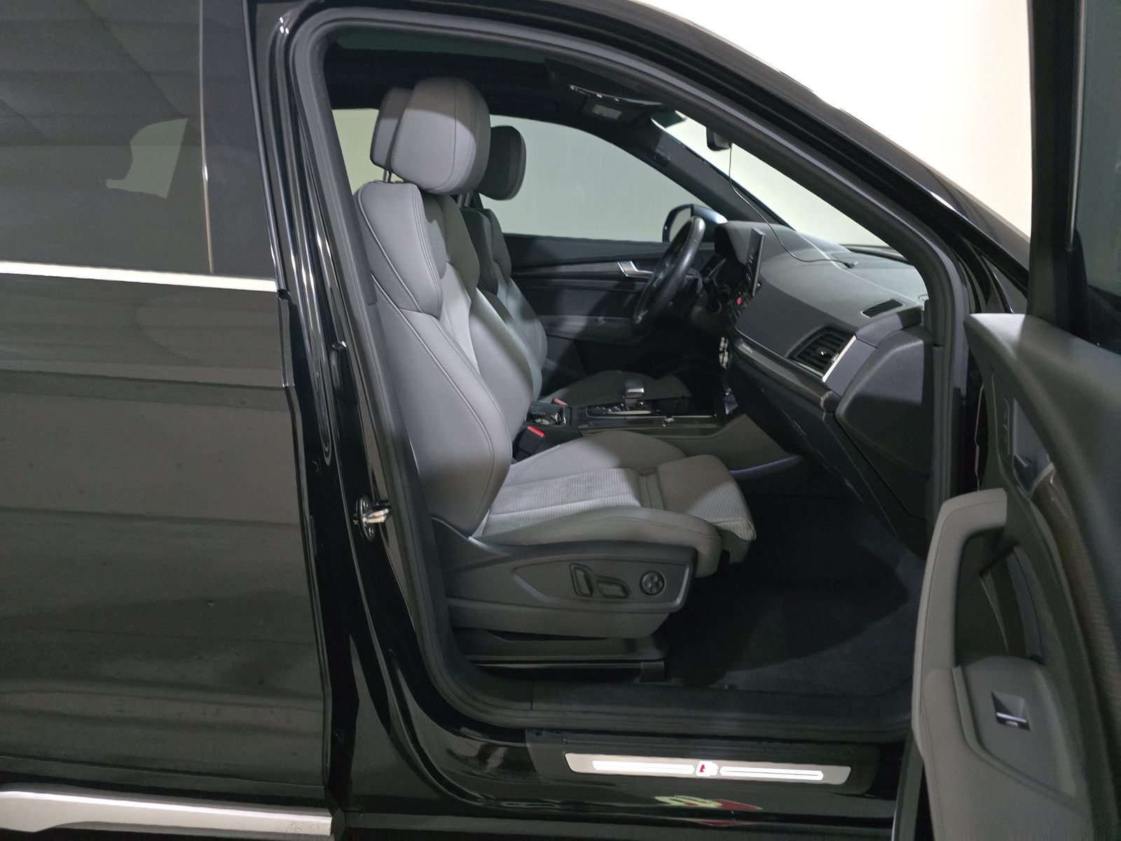 2022 Audi SQ5 Premium Plus AWD