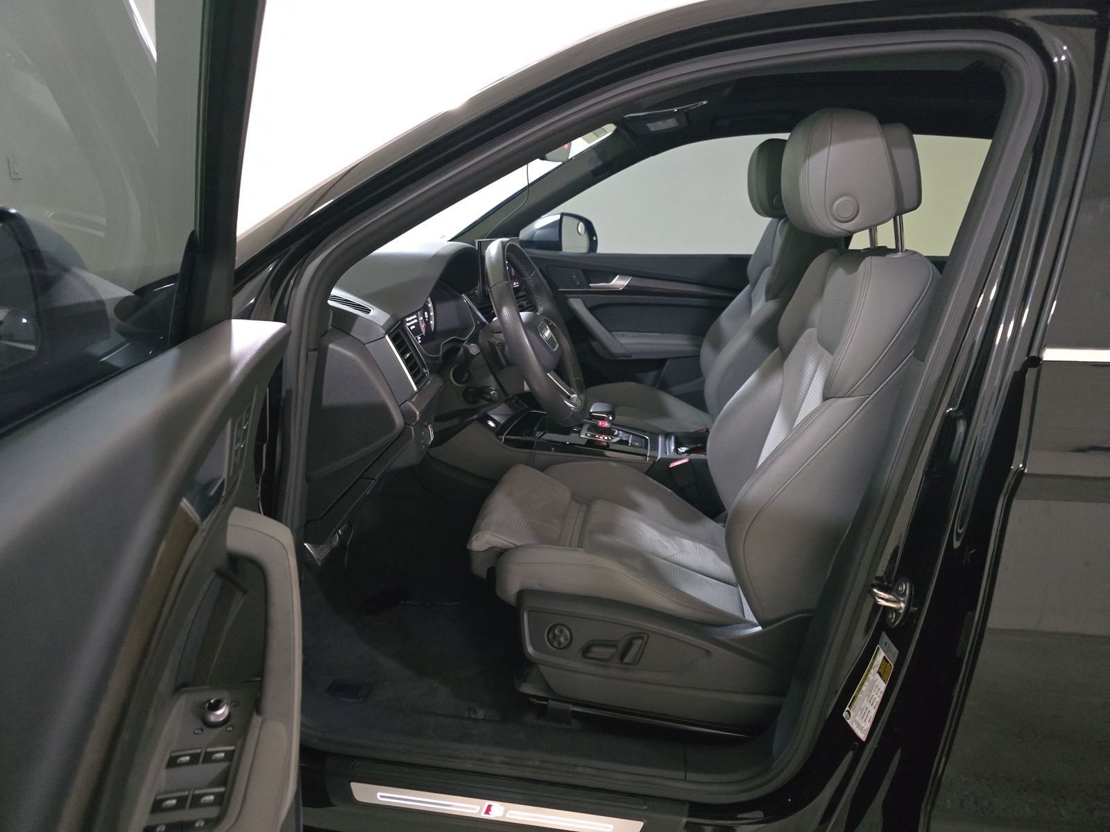 2022 Audi SQ5 Premium Plus AWD