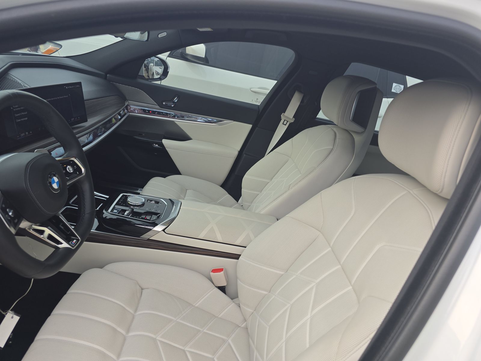 2024 BMW 7 Series 760i xDrive AWD