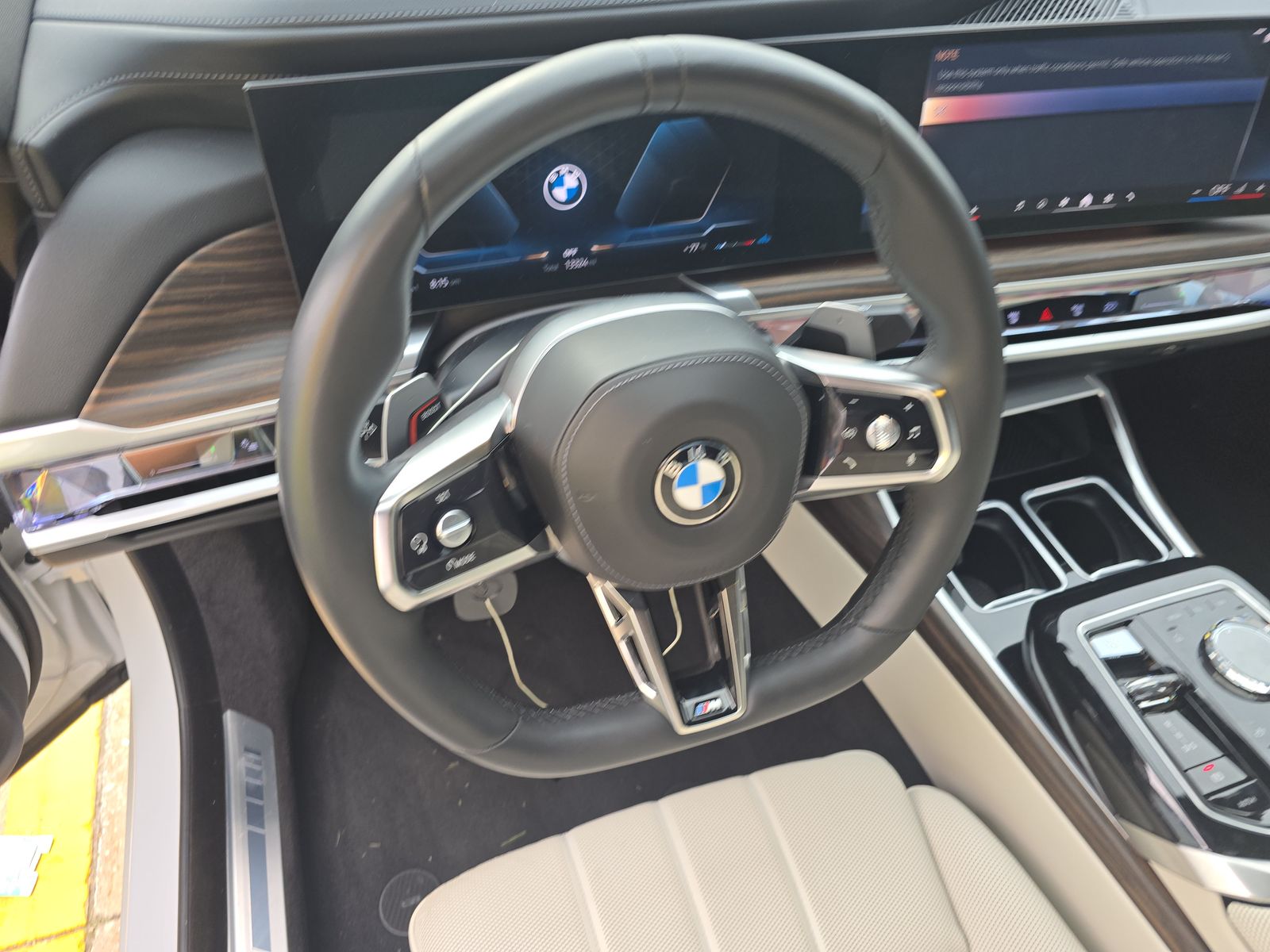 2024 BMW 7 Series 760i xDrive AWD