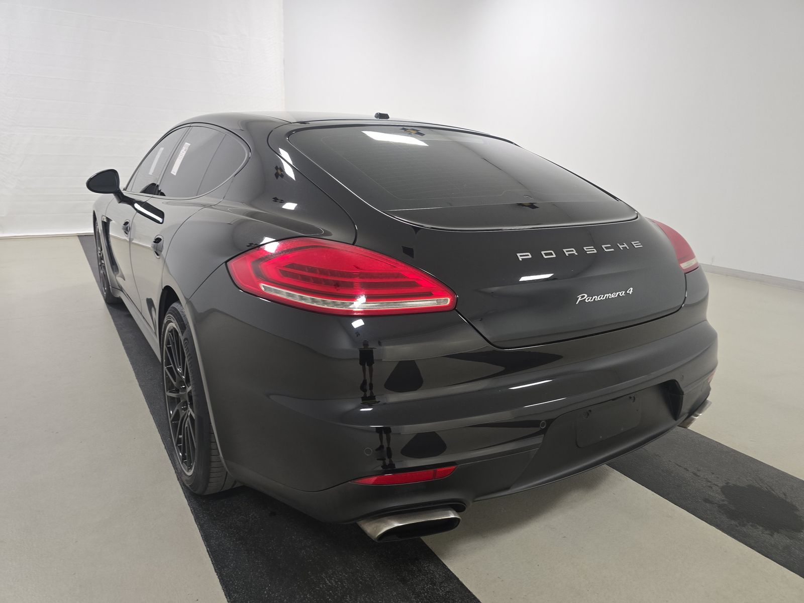 2016 Porsche Panamera 4 Edition AWD