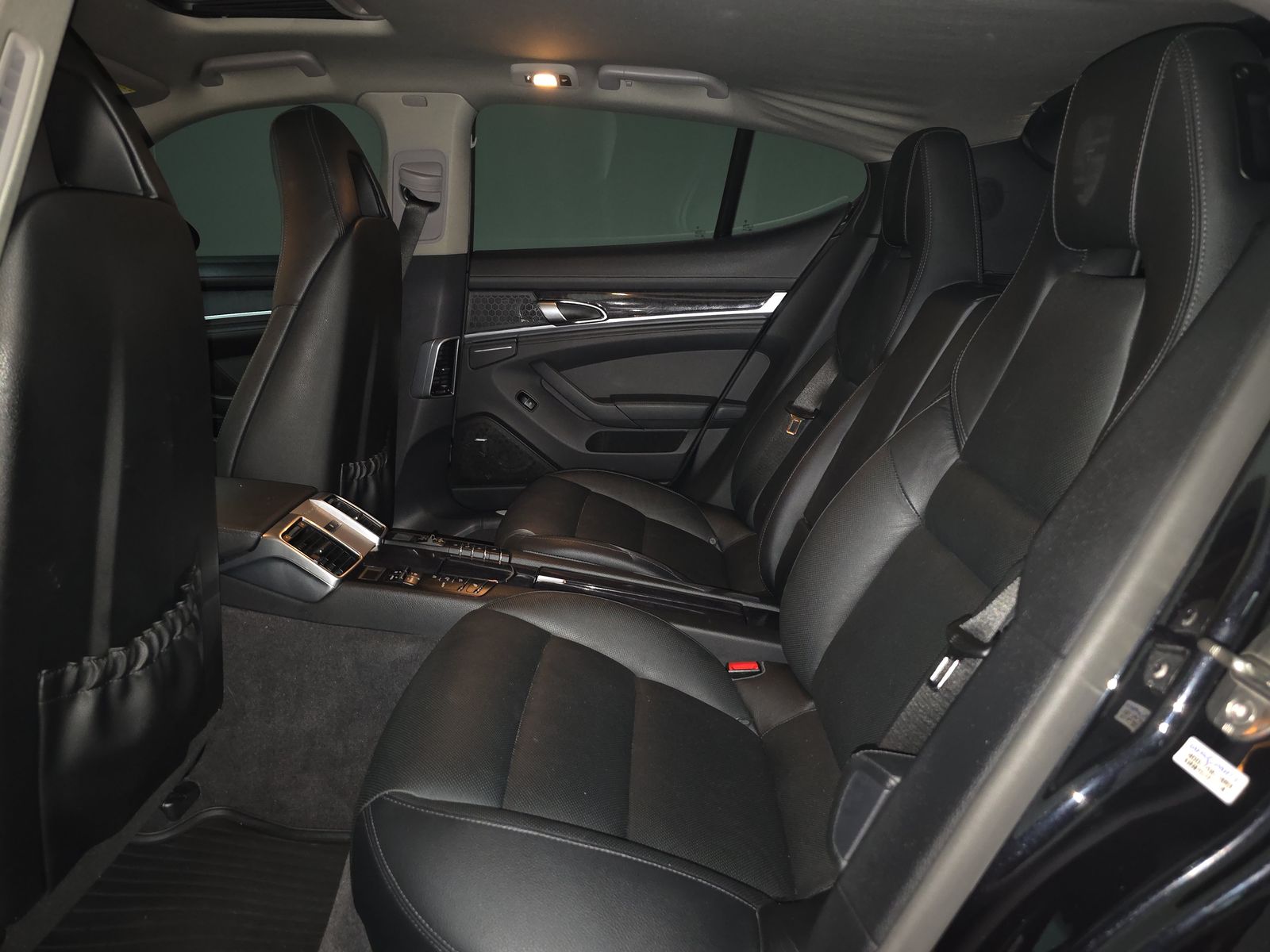 2016 Porsche Panamera 4 Edition AWD