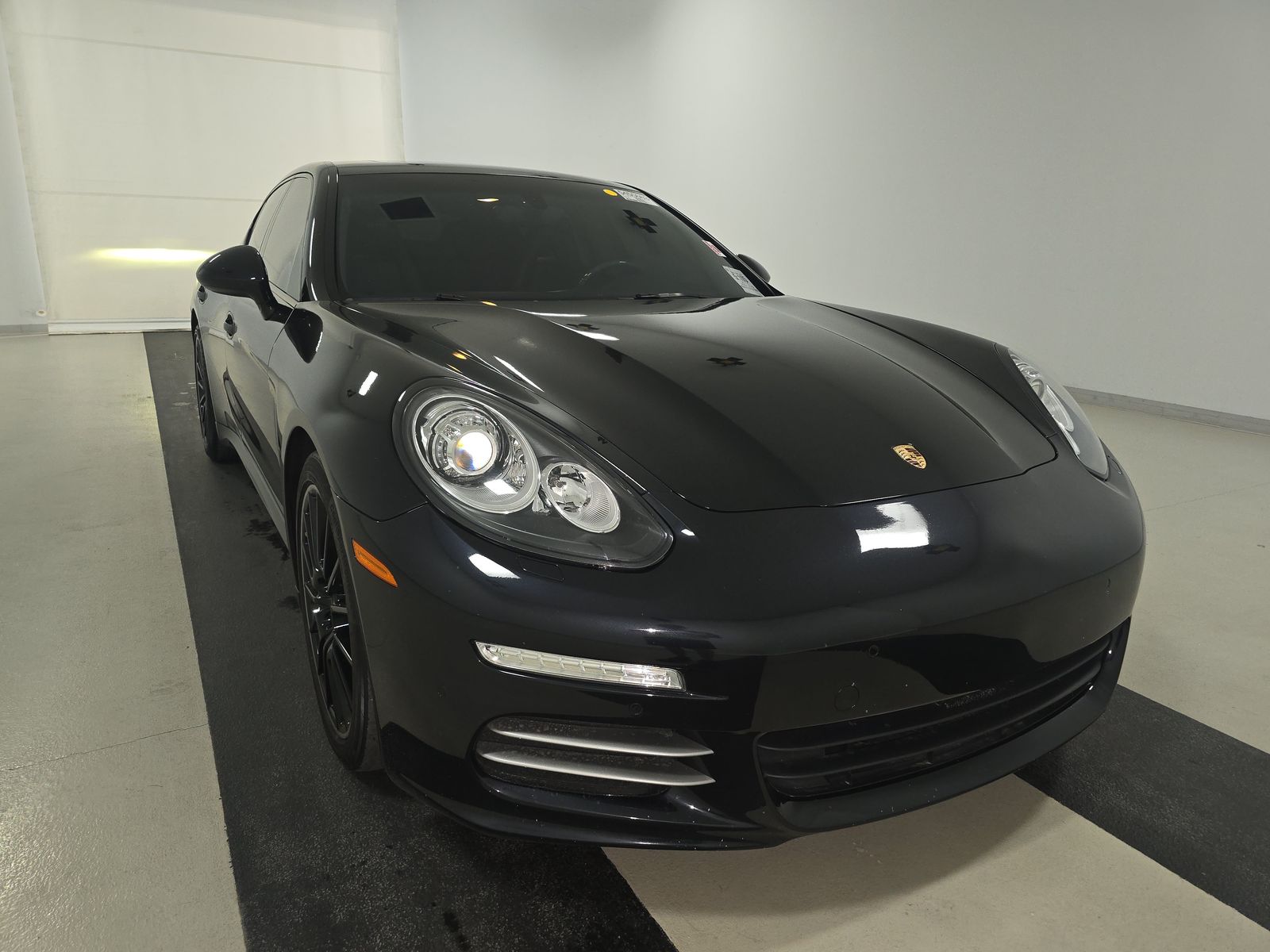 2016 Porsche Panamera 4 Edition AWD