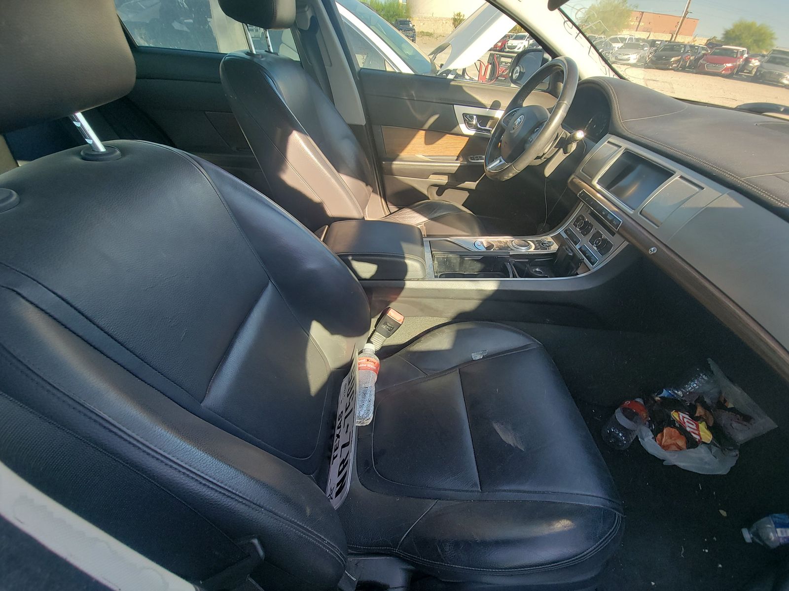 2014 Jaguar XF 2.0T RWD